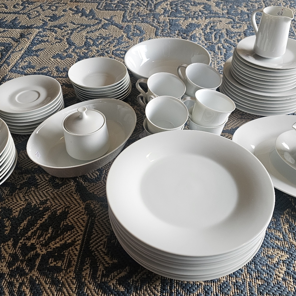 Noritake Snowville 60 Piece Set